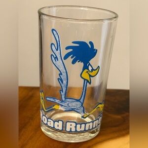 Road Runner Vintage 1976 Warner Bros glass Elmer etched on bottom
